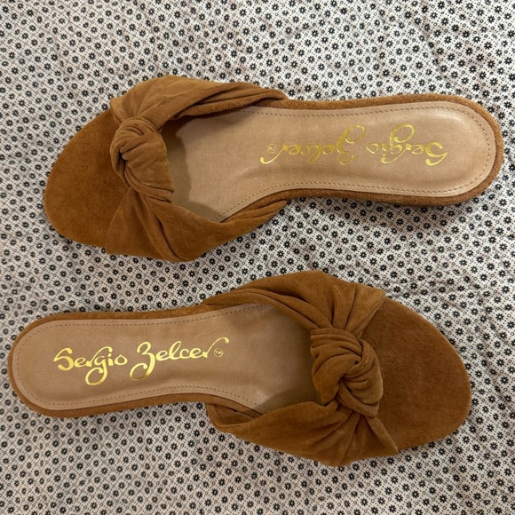 Camel Suede Knotted Twist Sandal - Picture 3 of 9